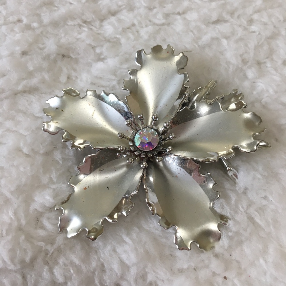 Antique/Vintage Silver & Rhinestone Flower Brooch